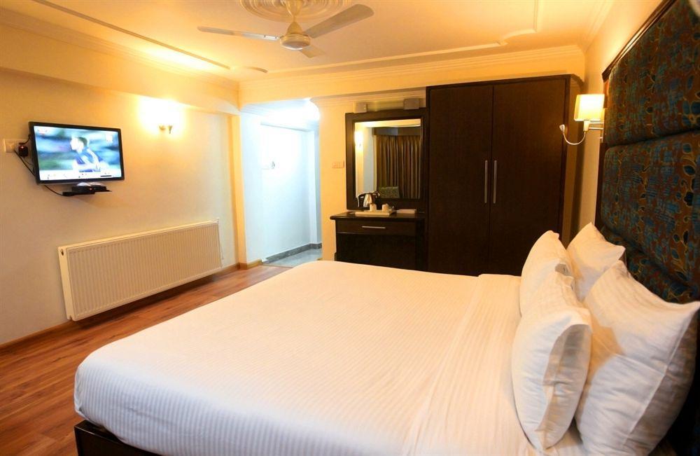 Hotel Pacific Srinagar  Luaran gambar