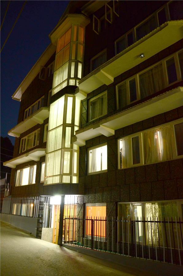 Hotel Pacific Srinagar  Luaran gambar